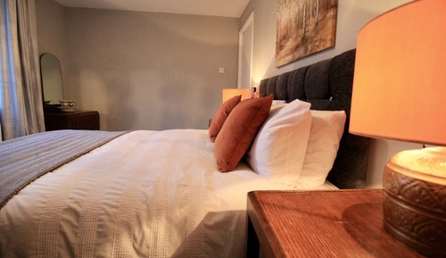 Family Room (Room 1)