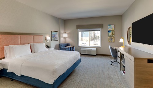 Room, 1 King Bed, Accessible, Bathtub