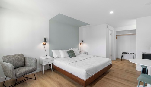 Premium Room, 1 King Bed