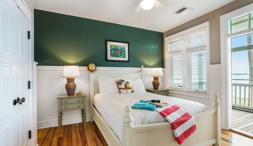 Lakeside Three-Bedroom Eco Retreat