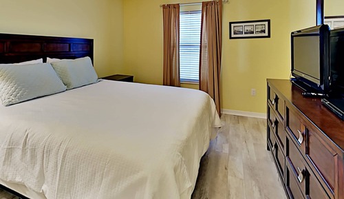 Condo, Multiple Beds, Balcony, Ocean View (#605 East - No Pets)