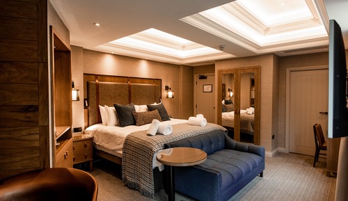 Superior Suite, Bathtub