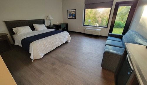 Accessible King Suite River View