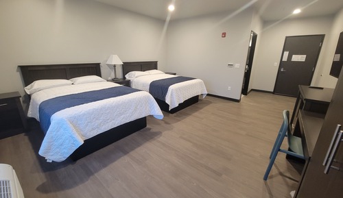 Double Queen Street View