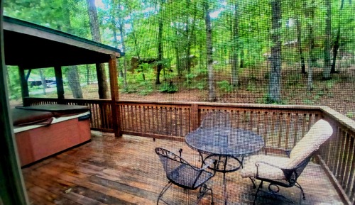Comfort Cabin, 1 Bedroom, Hot Tub, Garden Area