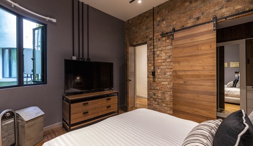 Executive Apartment
