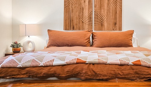 Light & Airy Mountain Town Apartment