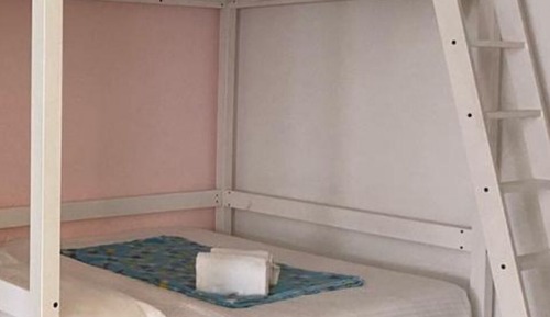 One-Bedroom Deluxe Apartment with Queen Bunk Bed & Balcony