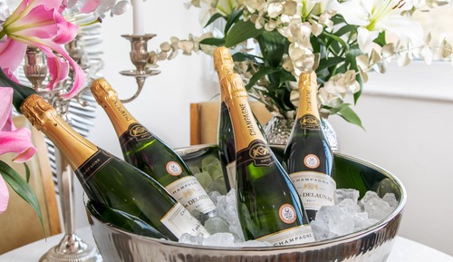 Luxury Apartment, Private Bathroom, City View (The Sky Penthouse)