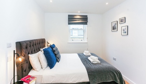 City Apartment, Private Bathroom