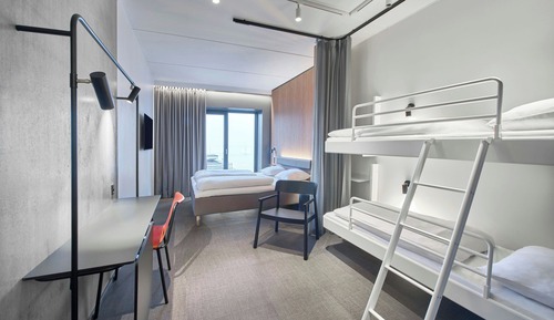 Family Room, 1 King Bed (View)