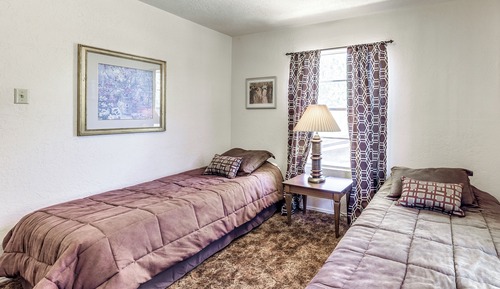 House (3 Bedrooms)