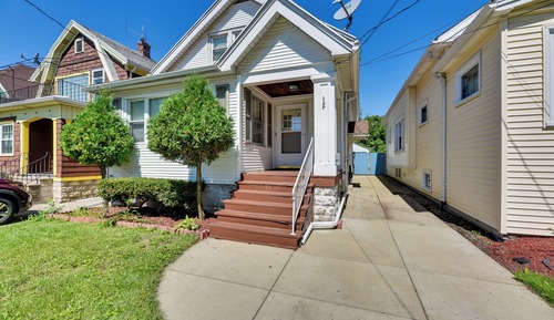 House (2 Bedrooms)