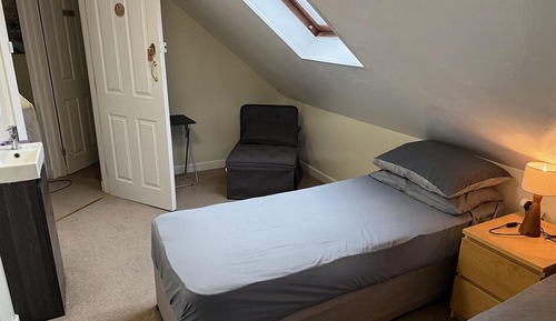 Basic Triple Room, Shared Bathroom