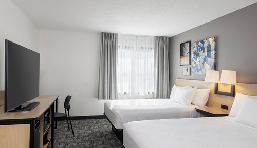 Room, 2 Double Beds, Non Smoking (Mobility/Hearing Accessible, Tub)