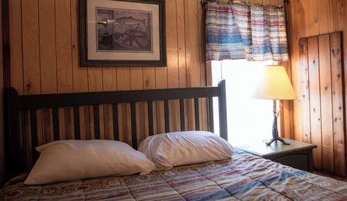 Lake View, Cedar Cabin Lake Texoma, Kitchenette, Queen, Screened Patio, Pet Friendly