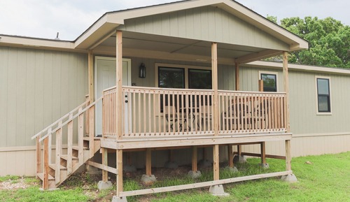 Charming Home, Lake View and Access - No Pets