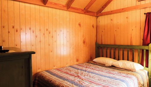 Lake View, Cedar Cabin Lake Texoma, Kitchenette, Queen, Screened Patio, Pet Friendly