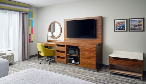 Room, 2 Queen Beds, Accessible (Roll-In Shower)