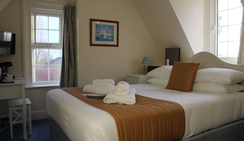 Basic Double Room, Ensuite