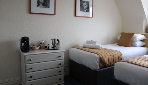 Standard Twin Room, Ensuite