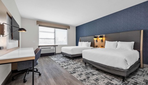 Room, 2 Queen Beds, Non Smoking (Mobility, Bathtub w/Grab Bars)