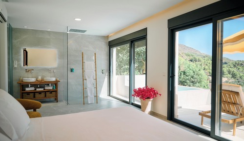 Luxury Studio Suite