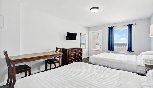 Room, 2 Queen Beds, Kitchen, Oceanfront