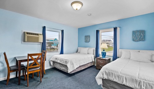 Room, City View