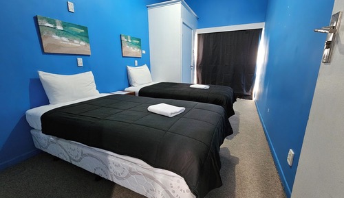 Twin Room, Multiple Beds, Non Smoking, Private Bathroom