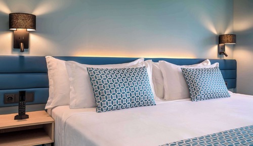 Superior Room, Terrace, Partial Sea View