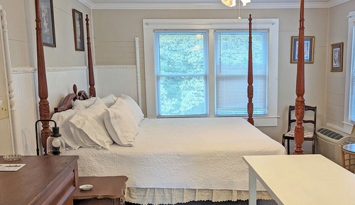 Garden View Room