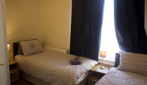 Basic Twin Room, Ensuite (Room 7 Twin en suite)