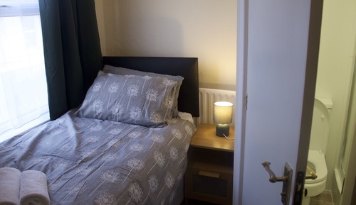 Basic Single Room, Ensuite (Room 4 Single En suite)