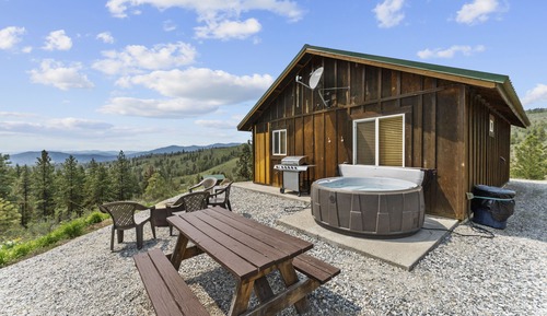 Orondo 2 Bedroom Cabin Private Bath