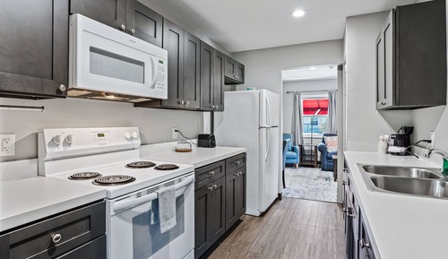 2 Queen Beds, 1-Bedroom Suite, Living Room, Non-Smoking