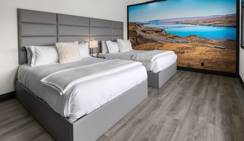 Comfort Room (Pet friendly by request)