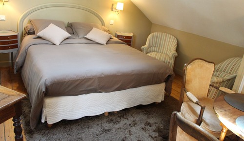 Superior Double Room, Ensuite (Côté Mansard)