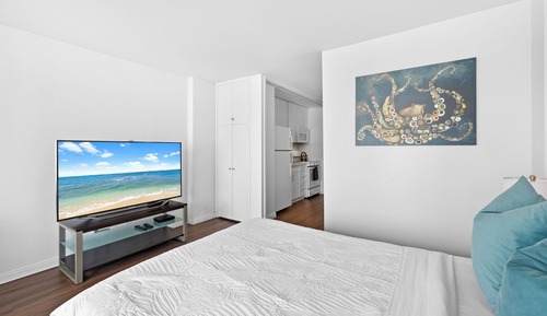 Studio, 1 Queen Bed, Non Smoking, City View 4