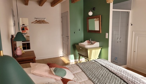 Comfort Room, 1 Queen Bed