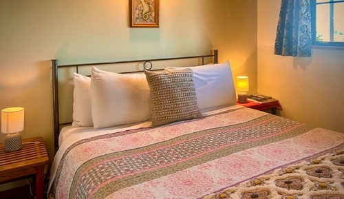 Cottage, Mountain View, Garden Area