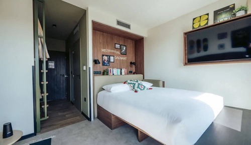 Family Room, Accessible