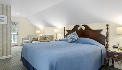 Jacobs House 3rd Floor King Suite