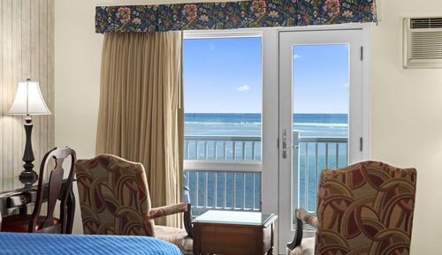 Oceanfront 1st Floor King Bed