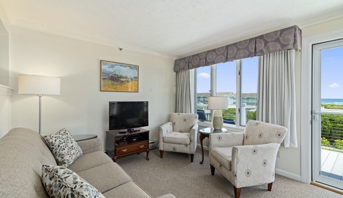 Barbara Dean 3rd Floor King Penthouse