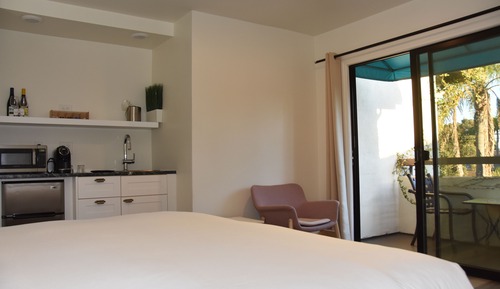 Deluxe King Balcony - 2nd Floor, Stair Access Only