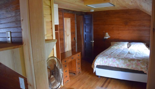 Standard Room, 1 Queen Bed