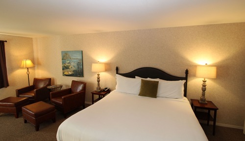 Premium Bay View King Fireplace