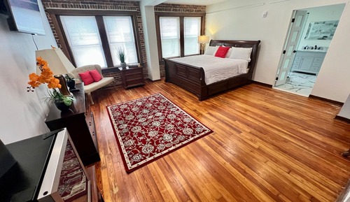 Royal Single Room, 1 King Bed