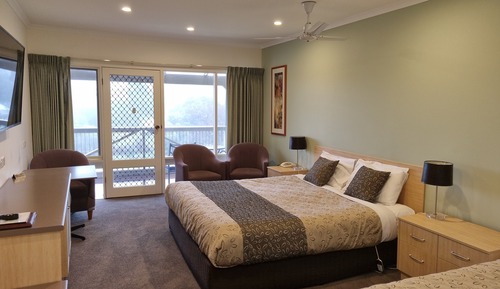 Executive Twin Suite